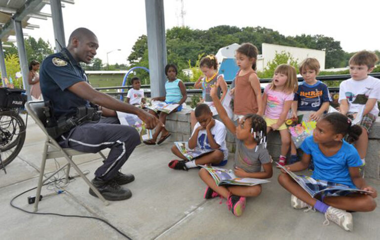 Atlanta Police Officer Reads “Amari’s Bike Adventure” to Children